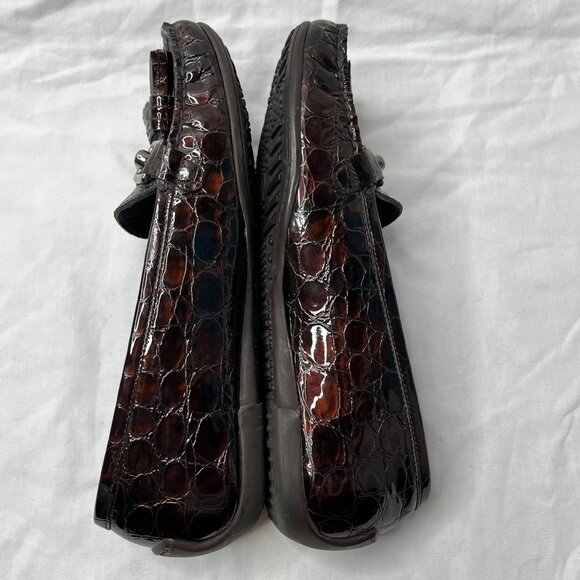 Stuart Weitzman Women's Rascal Patent Leather Croc Embossed tasseled Loafers 6 - Picture 9 of 13